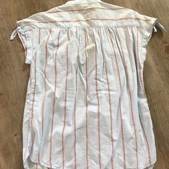 NWOT- Old Navy Button Up - Picture 2 of 3